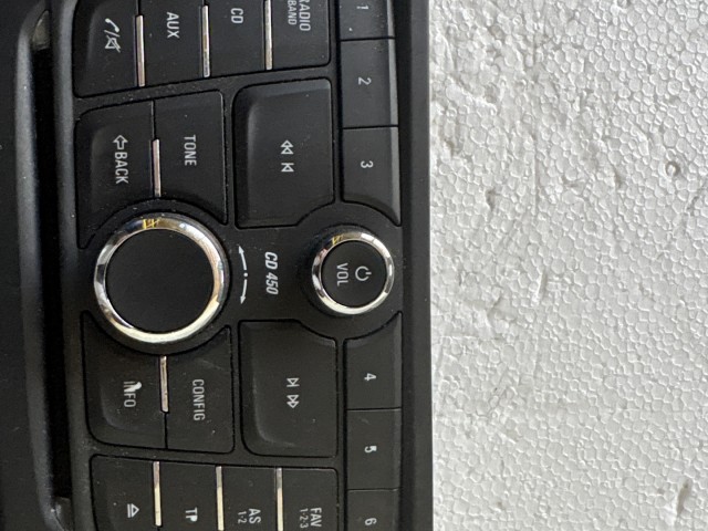 Opel Mokka 2012-2019 Közép konzol Használt