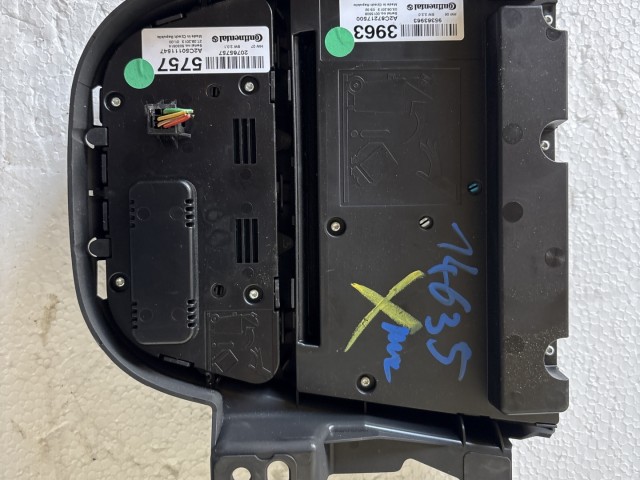 Opel Mokka 2012-2019 Közép konzol Használt