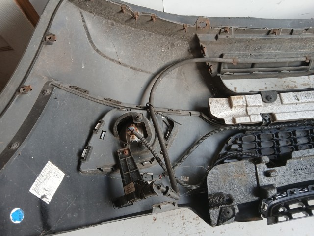 14688 Opel Antara Facelift első Lökhárító Fekete Z22c