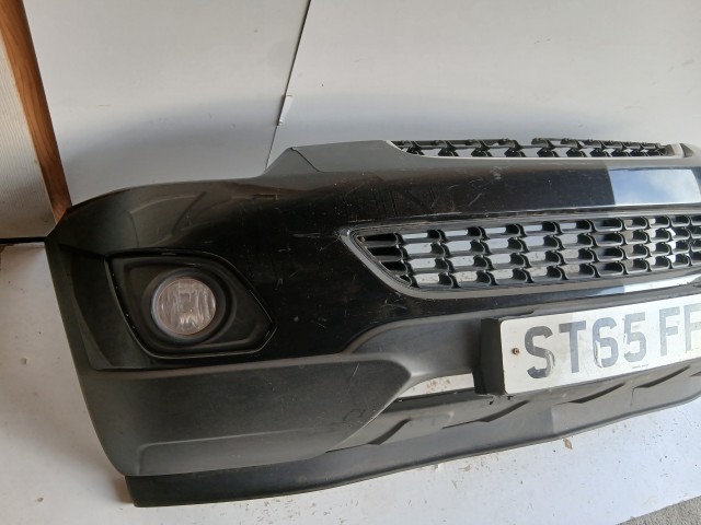 14686 Opel Antara Facelift első Lökhárító Fekete Z22c