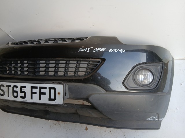14686 Opel Antara Facelift első Lökhárító Fekete Z22c