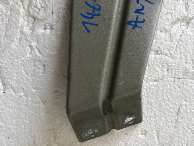 Opel Antara 2006-2015 Sárvédőtartó Használt jobb