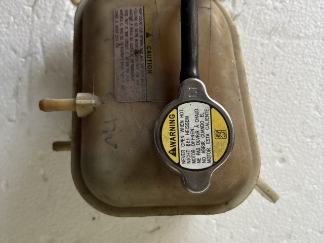 Kia Ceed I.  Kiegyenlítő tartály