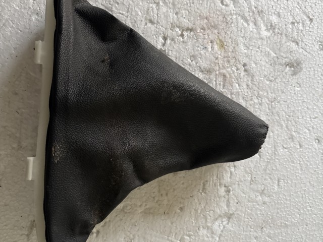 Opel Astra J 2009-2015 Kézifék szoknya Használt