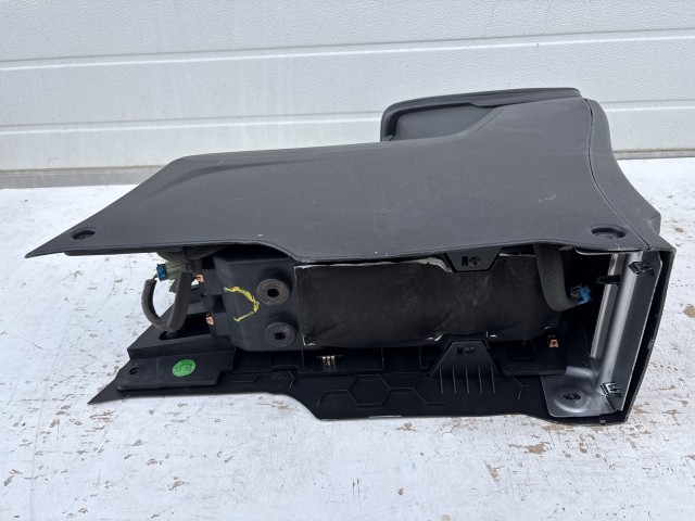 Opel Antara 2006-2015 Könyöklő Használt bőr Fekete 