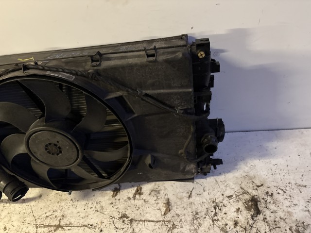 Opel Astra J B16dtl hűtősor