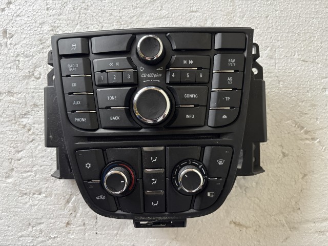 Opel Astra J 2009-2015 Közép konzol Használt