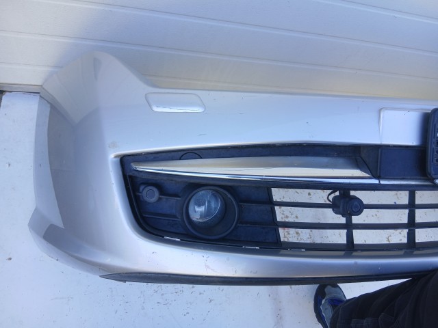 14602 Renault Laguna III. 2008-2015 Első Lökhárító Ezüst mosós xenonos