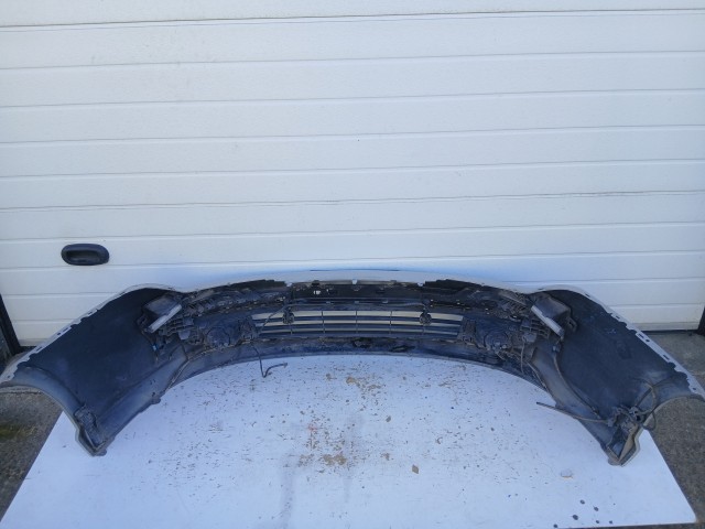 14602 Renault Laguna III. 2008-2015 Első Lökhárító Ezüst mosós xenonos