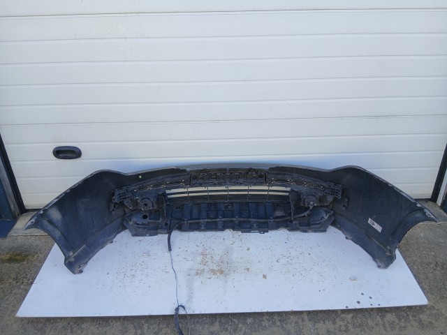 14603 Renault Laguna III. 2008-2015 Első Lökhárító Használt Fekete