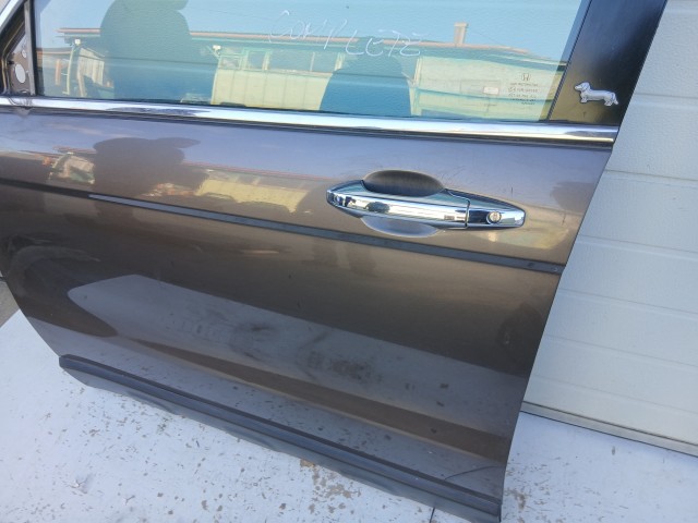 14646 Honda CR-V III. 2006-2012 Bal első Ajtó Barna