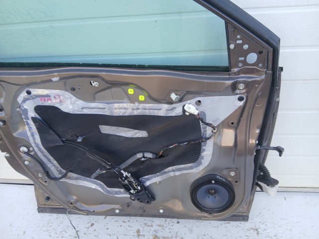 14646 Honda CR-V III. 2006-2012 Bal első Ajtó Barna