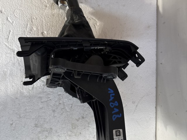 Opel Zafira B 2005-2014 Váltókulissza Váltókar 5 sebbeséges