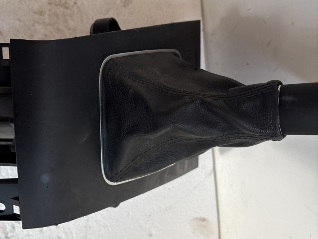 Opel Zafira B 2005-2014 Váltókulissza Váltókar 5 sebbeséges