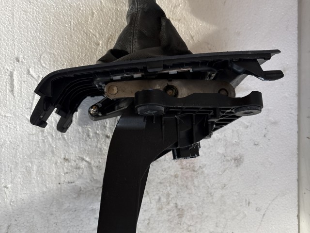 Opel Zafira B 2005-2014 Váltókulissza Váltókar 6 sebbeséges