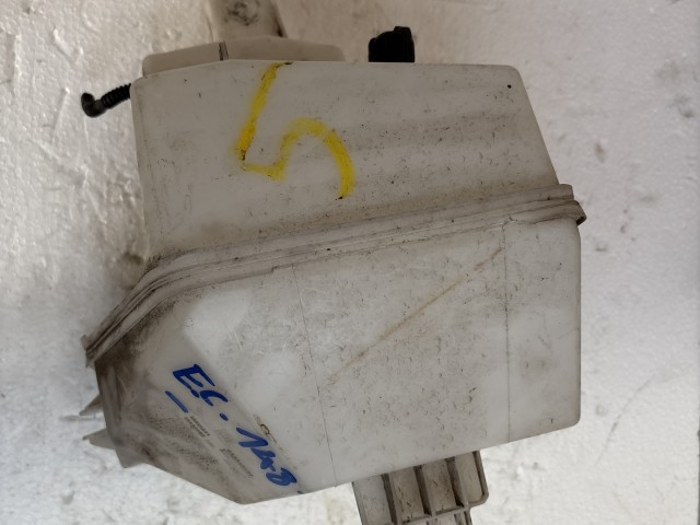Opel Corsa E 2014-2019 Ablakmosó tartály Használt 