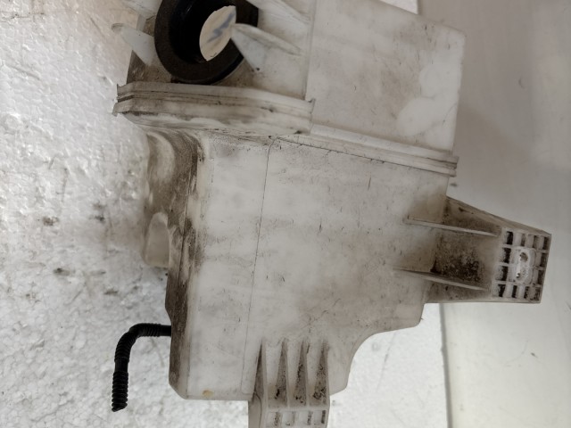 Opel Corsa E 2014-2019 Ablakmosó tartály Használt 