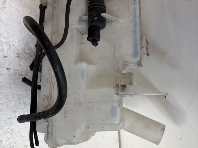 Opel Antara 2011-2015 Ablakmosó tartály xenonos 3 motorral