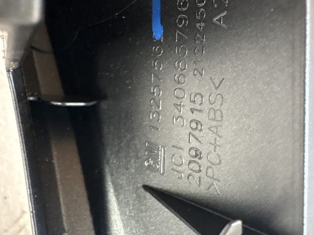 Opel Astra J 2009-2015 Közép konzol Használt