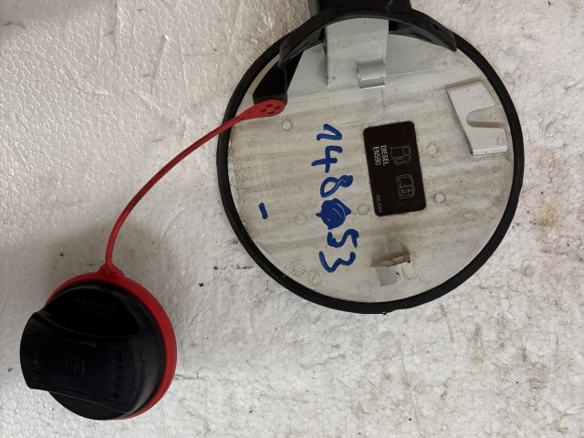 Opel Corsa E 2014-2019 Tankajtó Használt  fehér 5 ajtós