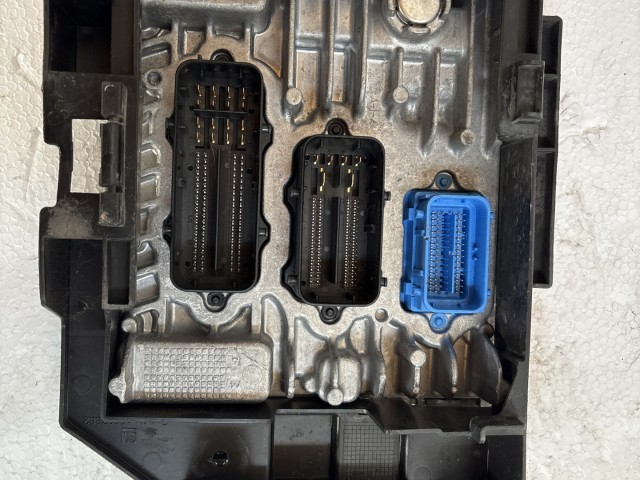 Opel Meriva B 2010-2017 1.6 cdti Motorvezérlő Használt