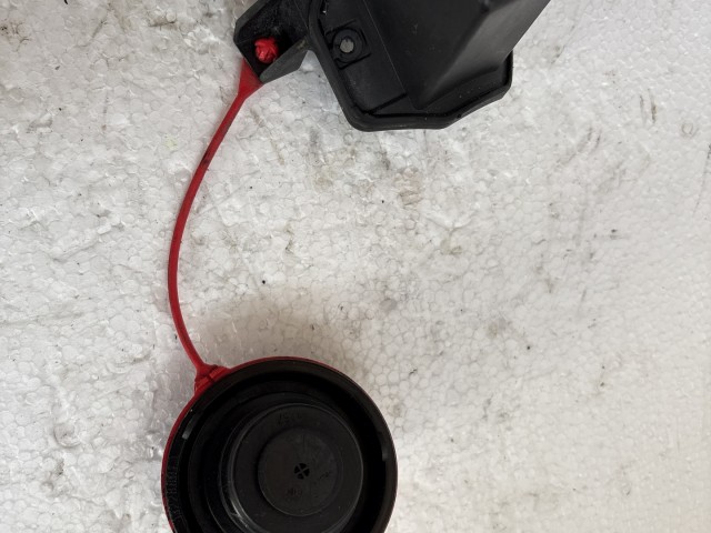 Opel Corsa E 2014- 2014-2019 Tankajtó Használt  fehér 3 ajtós