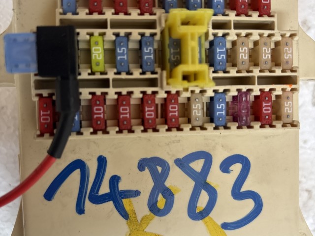 Kia Ceed I. 2006-2009 2006-2009 Motortéri biztosítéktábla Használt