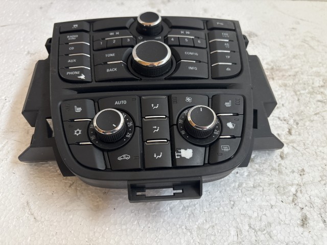 Opel Astra J 2009-2015 Közép konzol Használt