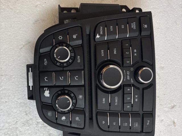 Opel Astra J 2009-2015 Közép konzol Használt