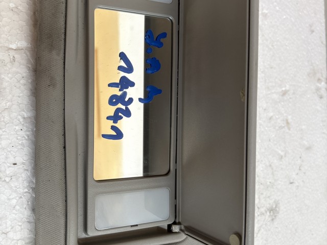 Opel Astra J 2009-2015 bal Napellenző Használt szürke tükrös világítással