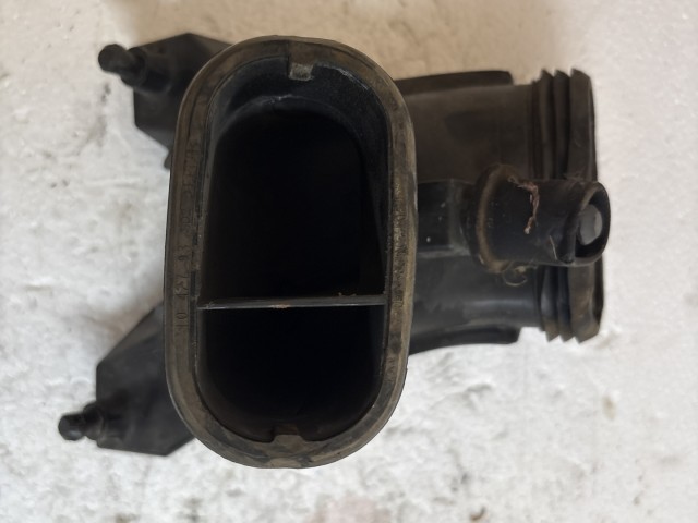 Opel Astra J 2009-2015 rezonátor ház