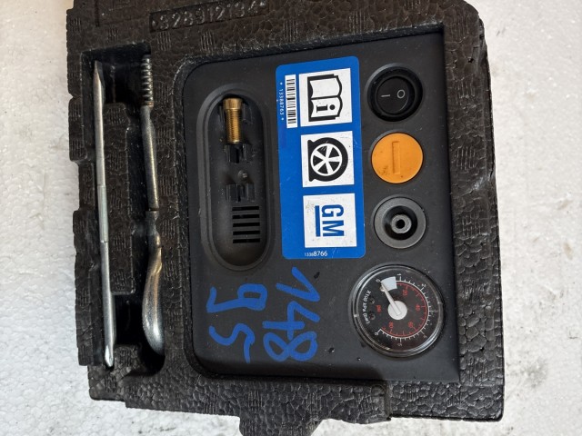 Opel Meriva B 2010-2017 Kompresszor,defekt javító Használt