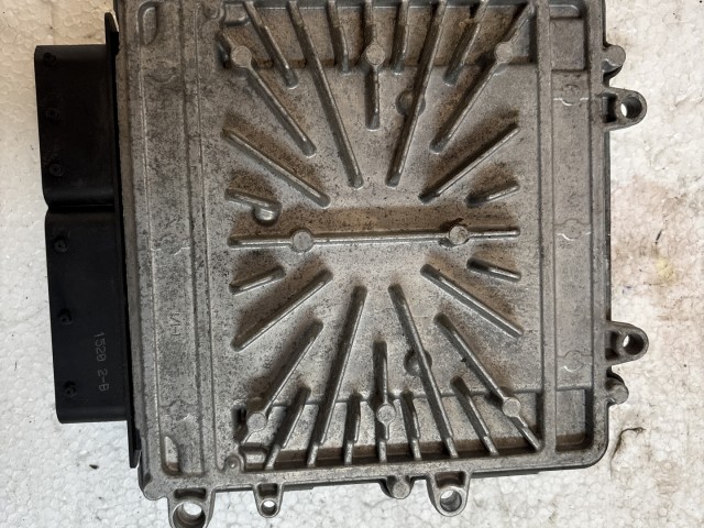 Volvo XC 70 2007-2016 2007-2016 Motorvezérlő Használt   