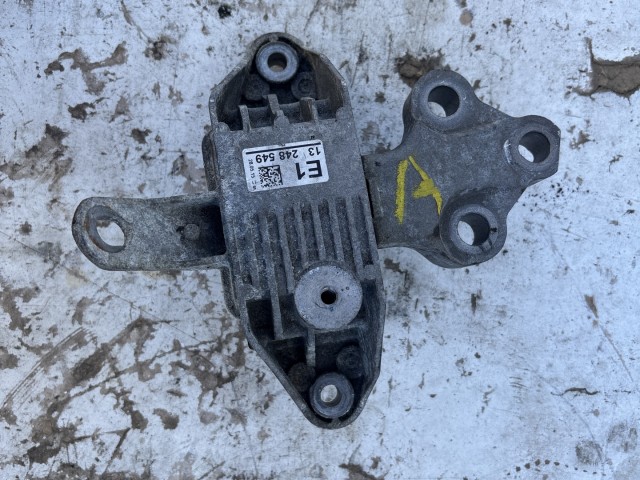 Opel Astra J 2009-2015 1.6 Benzin motortartó bak