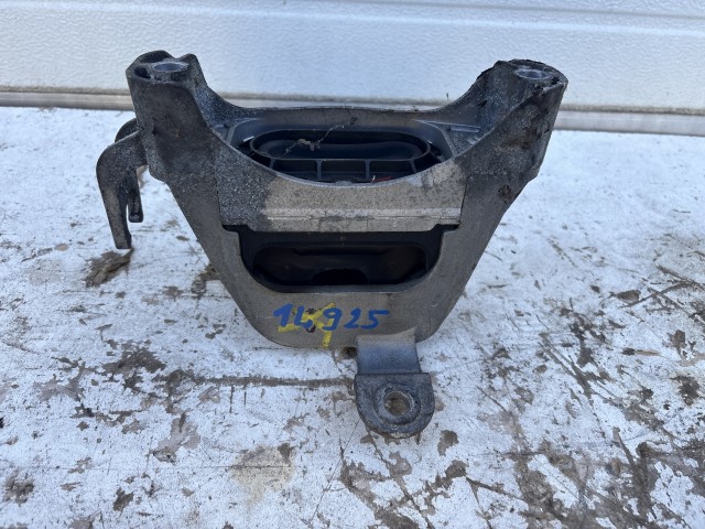 Opel Astra J 2009-2015 1.6 cdti motortartó bak