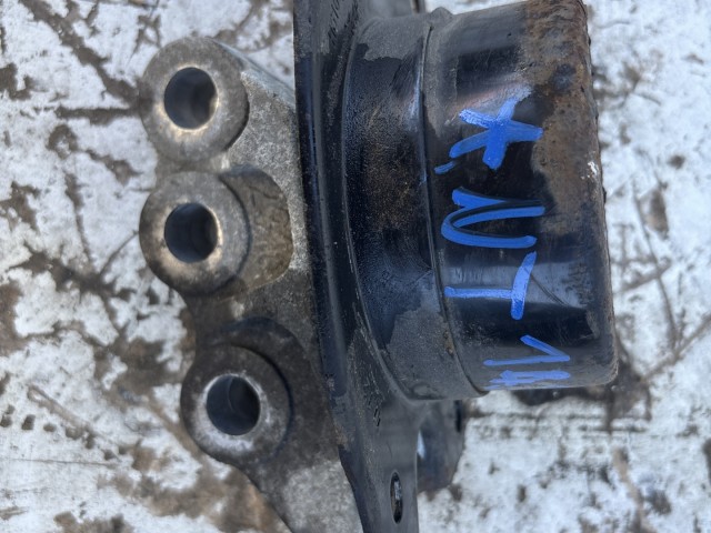 Opel Antara 2010-2015 2.2 cdti motortartó bak