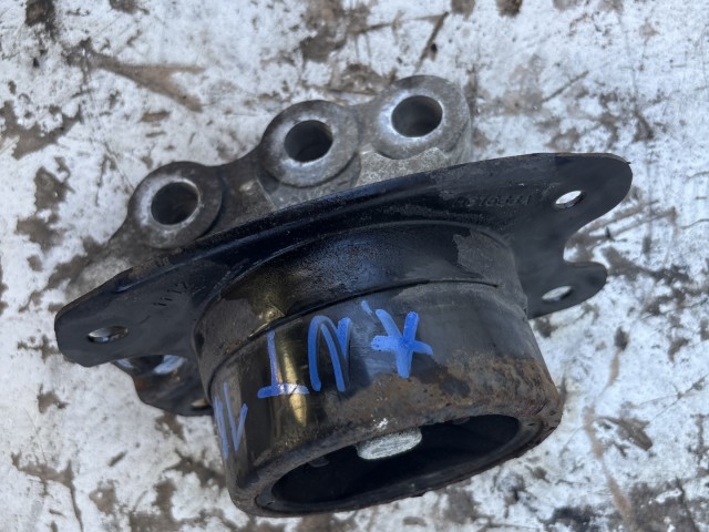 Opel Antara 2010-2015 2.2 cdti motortartó bak