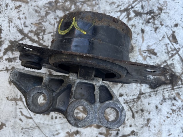 Opel Antara 2010-2015 2.2 cdti motortartó bak