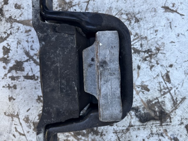 Opel Antara 2010-2015 2.2 cdti z22d1 motortartó bak