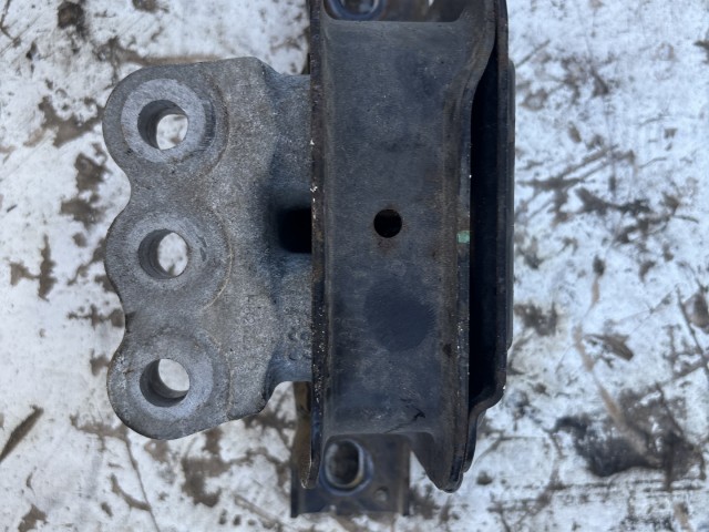 Opel Antara 2010-2015 2.2 cdti z22d1 motortartó bak