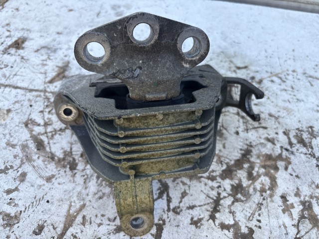 Opel Astra J 2009-2015 1.6 Benzin a16xer b16xer motortartó bak