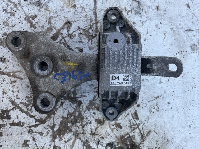 Opel Zafira C 2011-2017 2.0 cdti motortartó bak