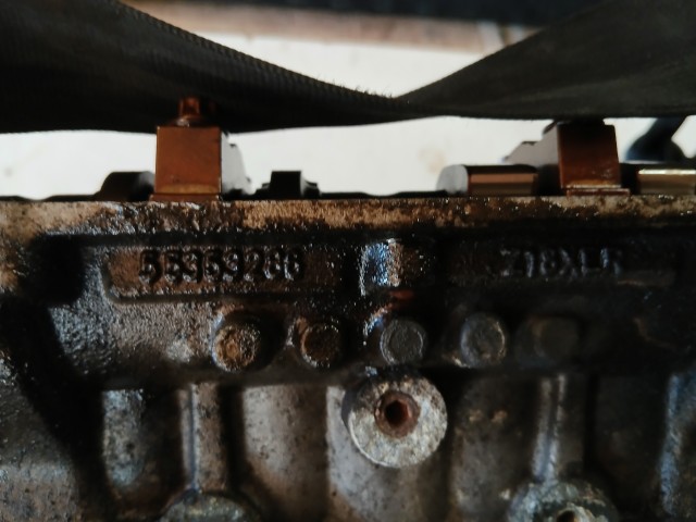 Opel Zafira B 2005-2014 2005-2014 Hengerfej Használt    