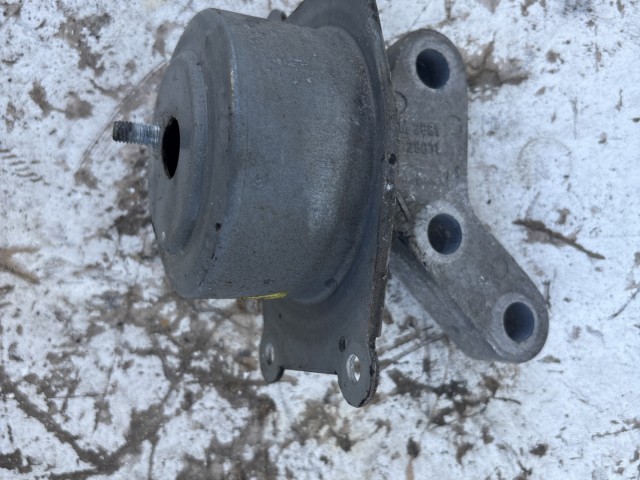 Opel Meriva B 2010-2017 1.6 cdti motortartó bak