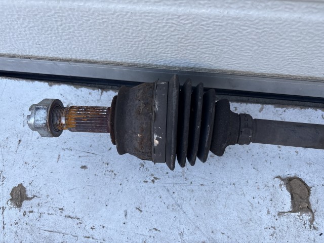 Opel Corsa E 2014-2019 1.3 cdti jobb Féltengely