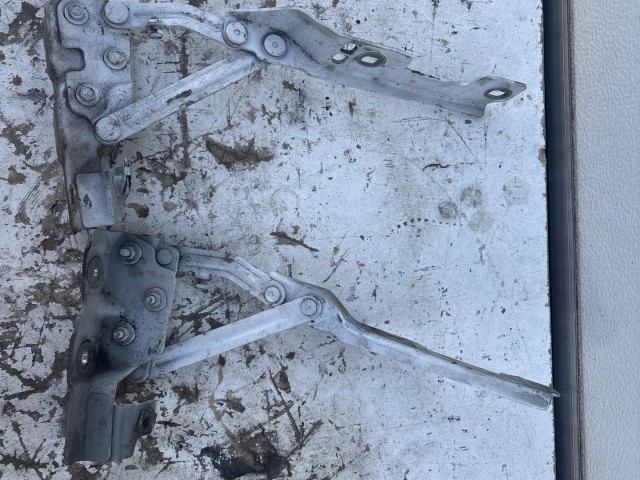 Opel Astra J 2009-2015 Motorháztető zsanér Használt fehér 