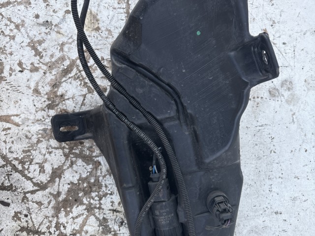 Opel Astra J 2009-2015 Szintjeladós Ablakmosó tartály