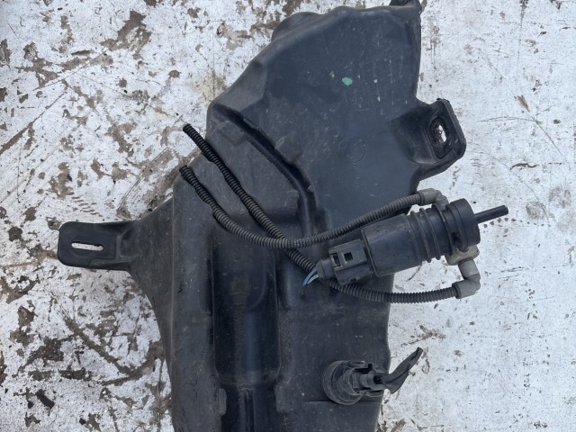 Opel Astra J 2009-2015 Ablakmosó tartály Használt  