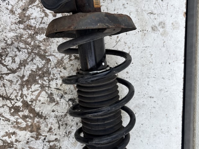 Opel Astra J 2009-2015 Benzines Jobb első Csonkállvány Gólyaláb