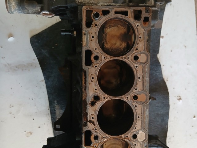 Opel Zafira B 2005-2009 Z18xer Motor Használt